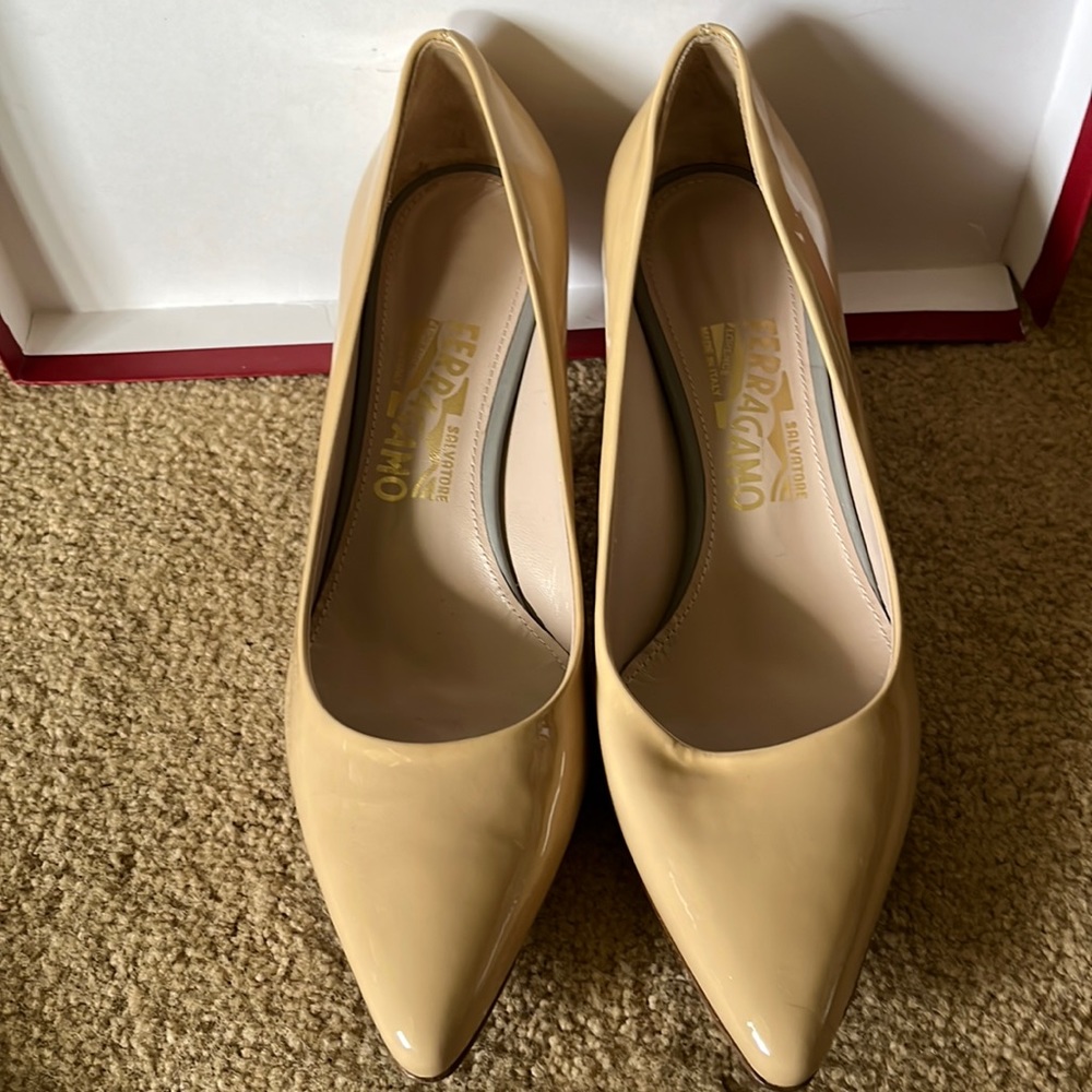 Salvatore Ferragamo Dalia 55